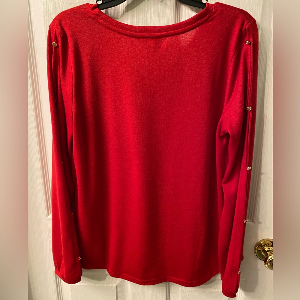 Liz Claiborne red size medium long sleeve sweater